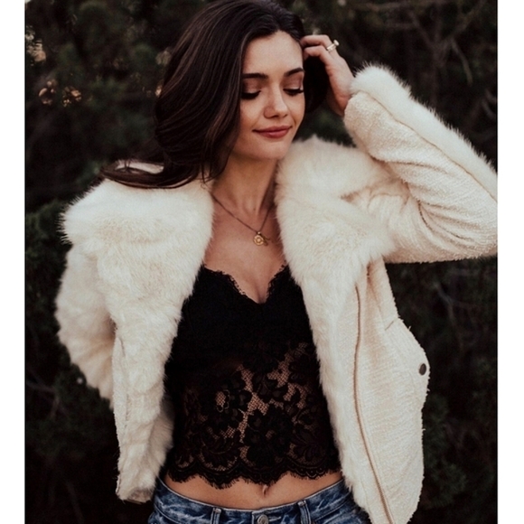 For Love and Lemons Andi Faux Fur Vegan Moto Cozy Jacket in Creme Tweed - Picture 1 of 14